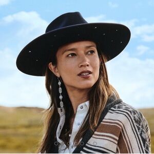 Stetson Elegant Wide-Brim Hat